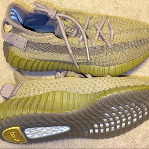 Yeezy boost 350 V2 Earth, worn maybe two times almost in new shape